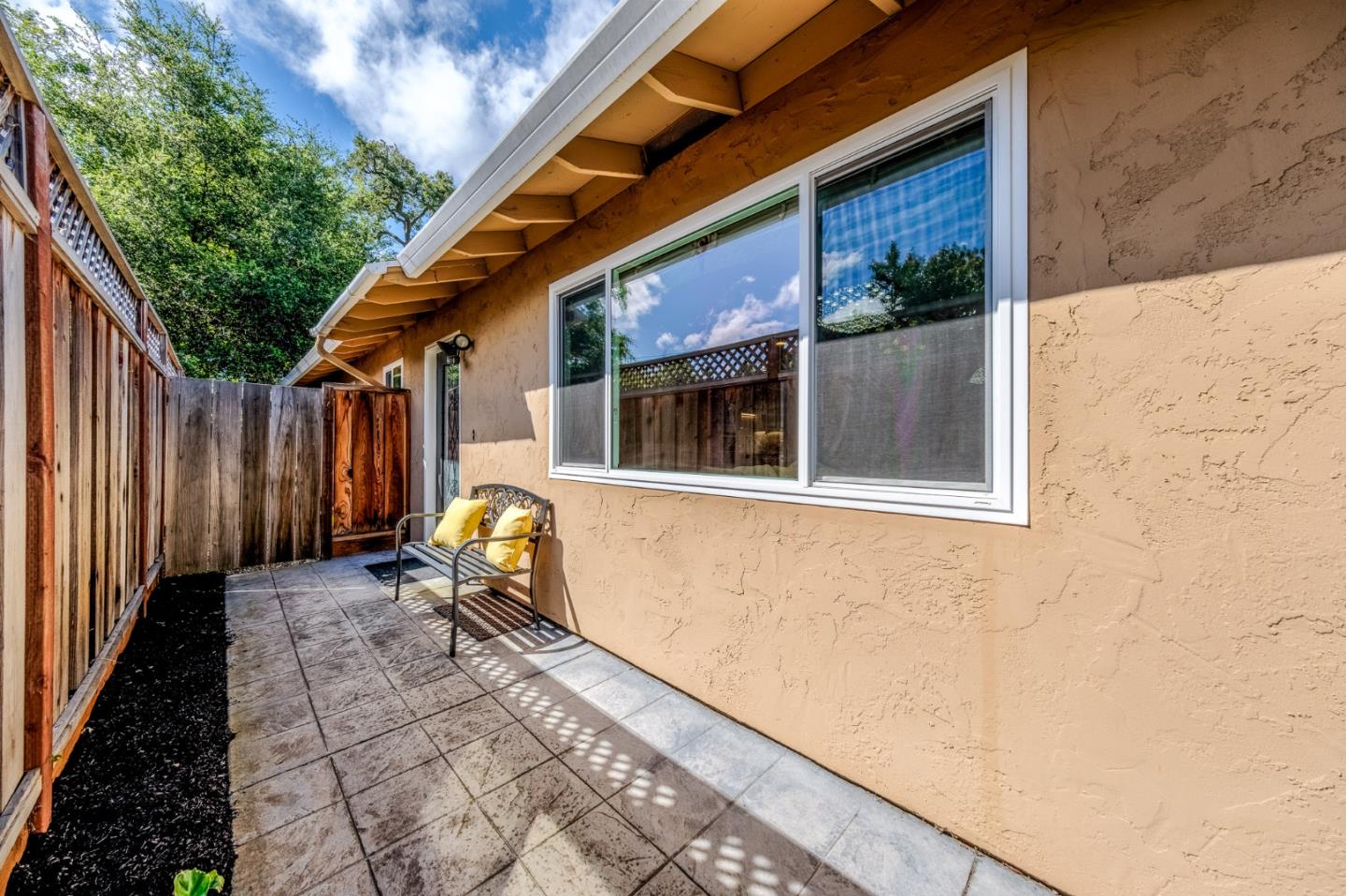 578 Maybell AVE