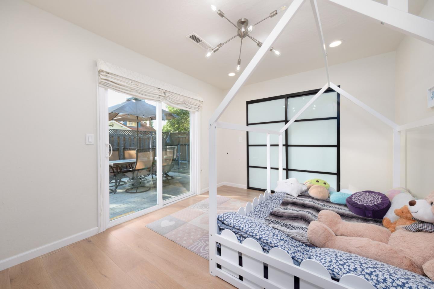 578 Maybell AVE