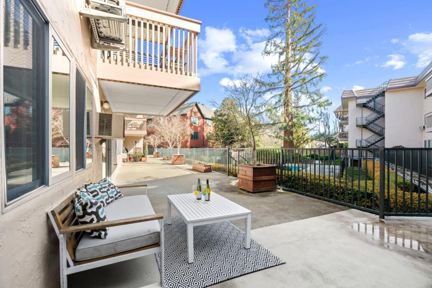 150 W Edith AVE 14