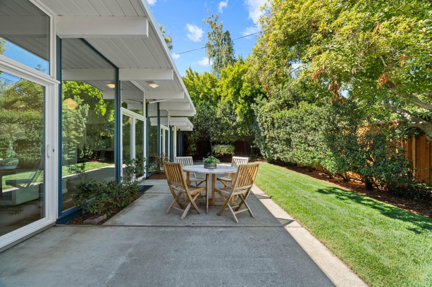 2621 Greer RD