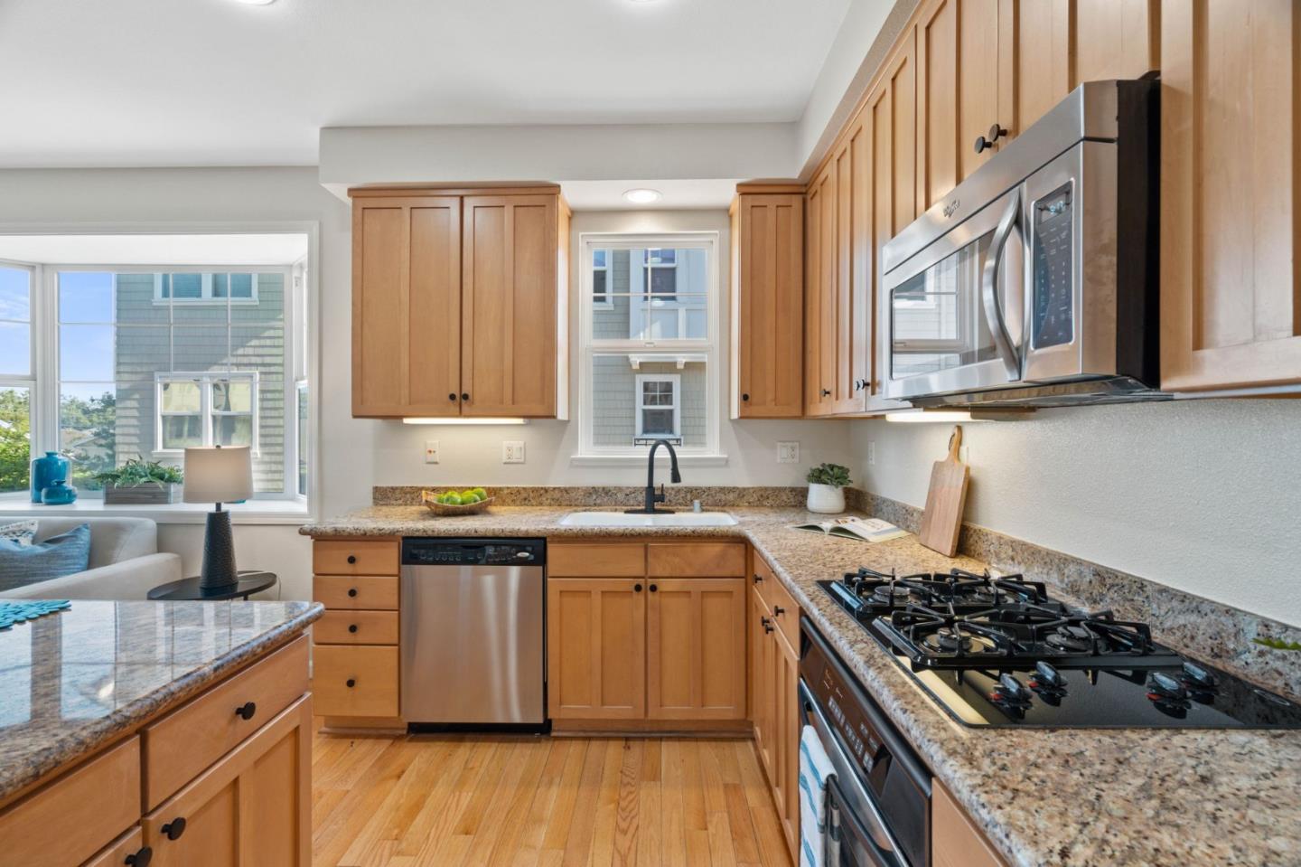 1033 Keeble CT