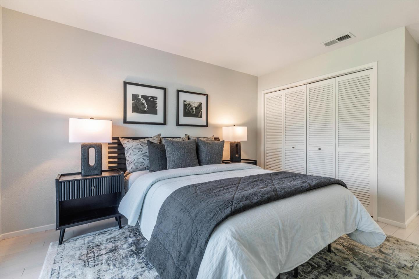 6124 Montgomery CT