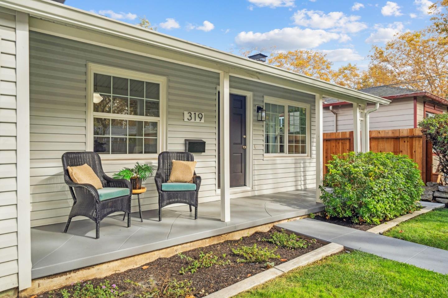 319 Madrone ST