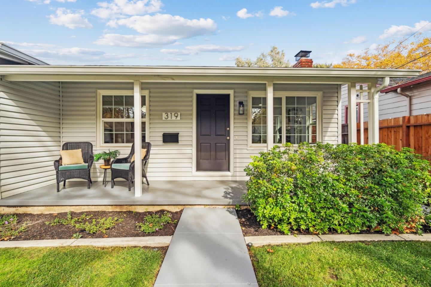 319 Madrone ST