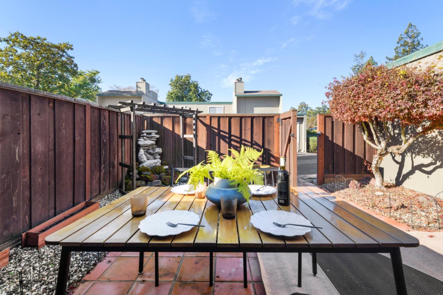 998 Santa Cruz WAY