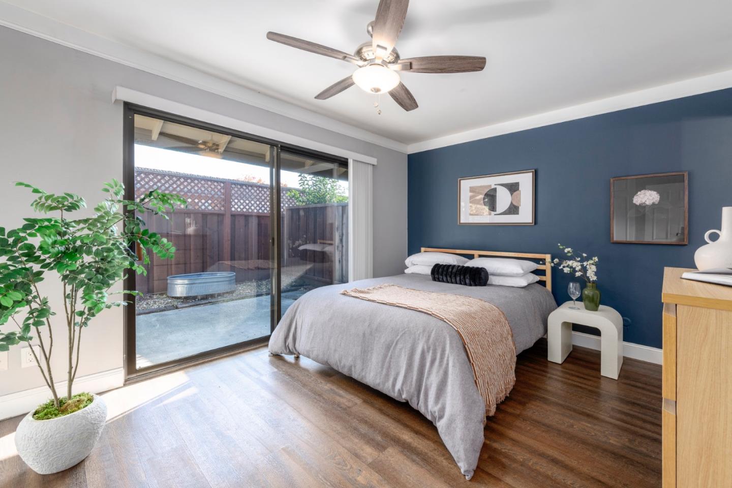 998 Santa Cruz WAY