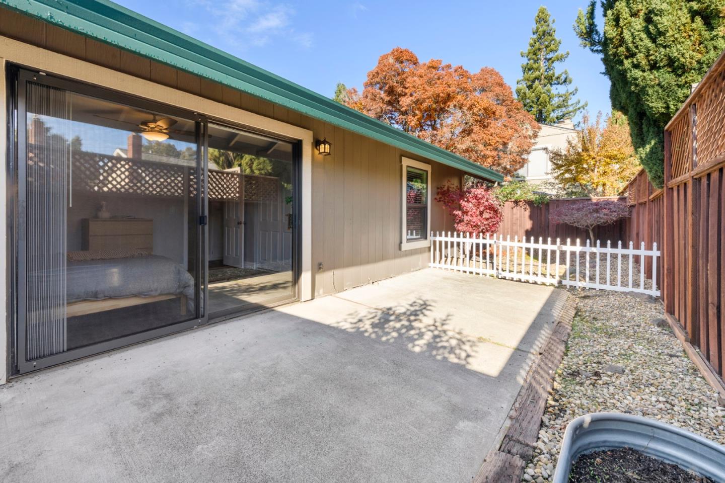 998 Santa Cruz WAY