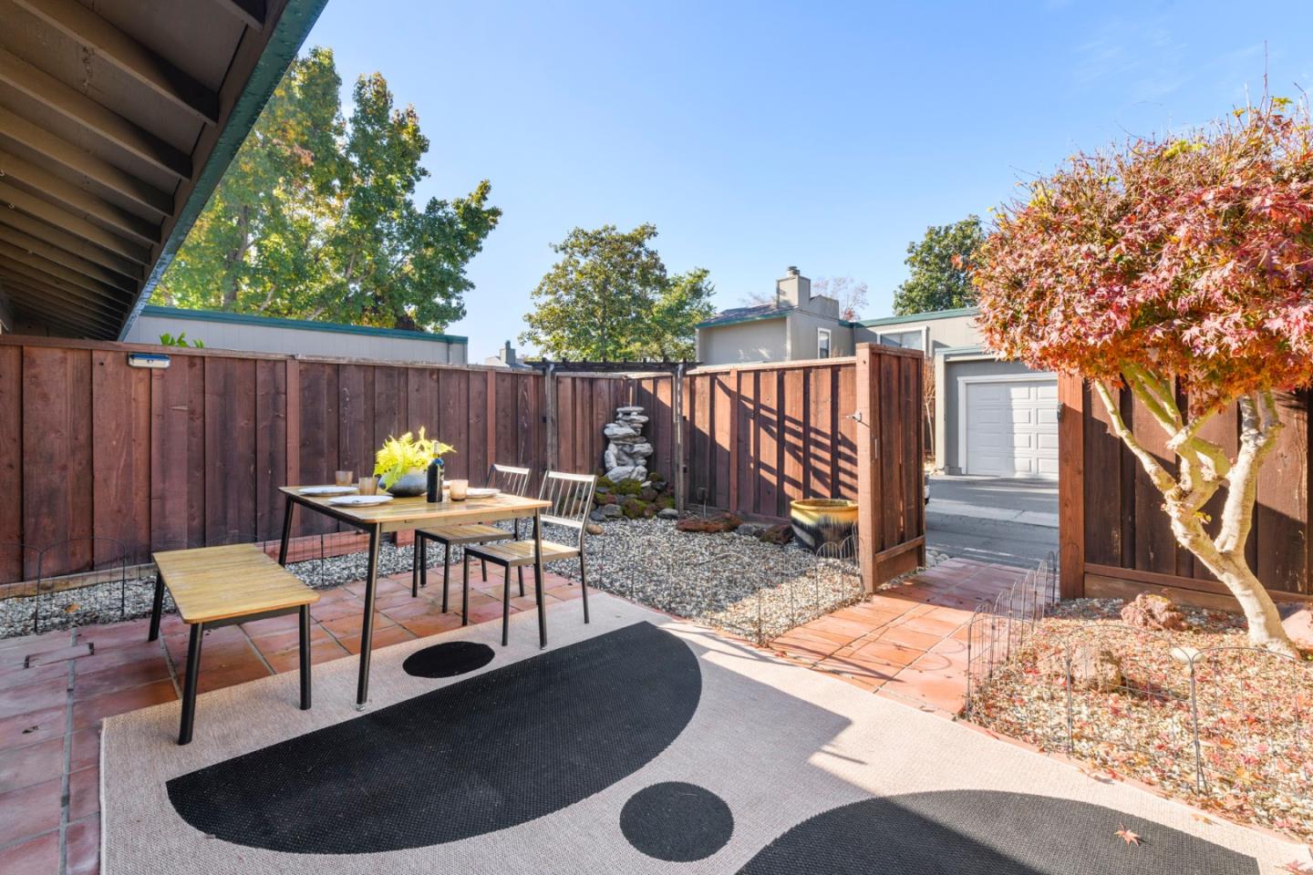 998 Santa Cruz WAY