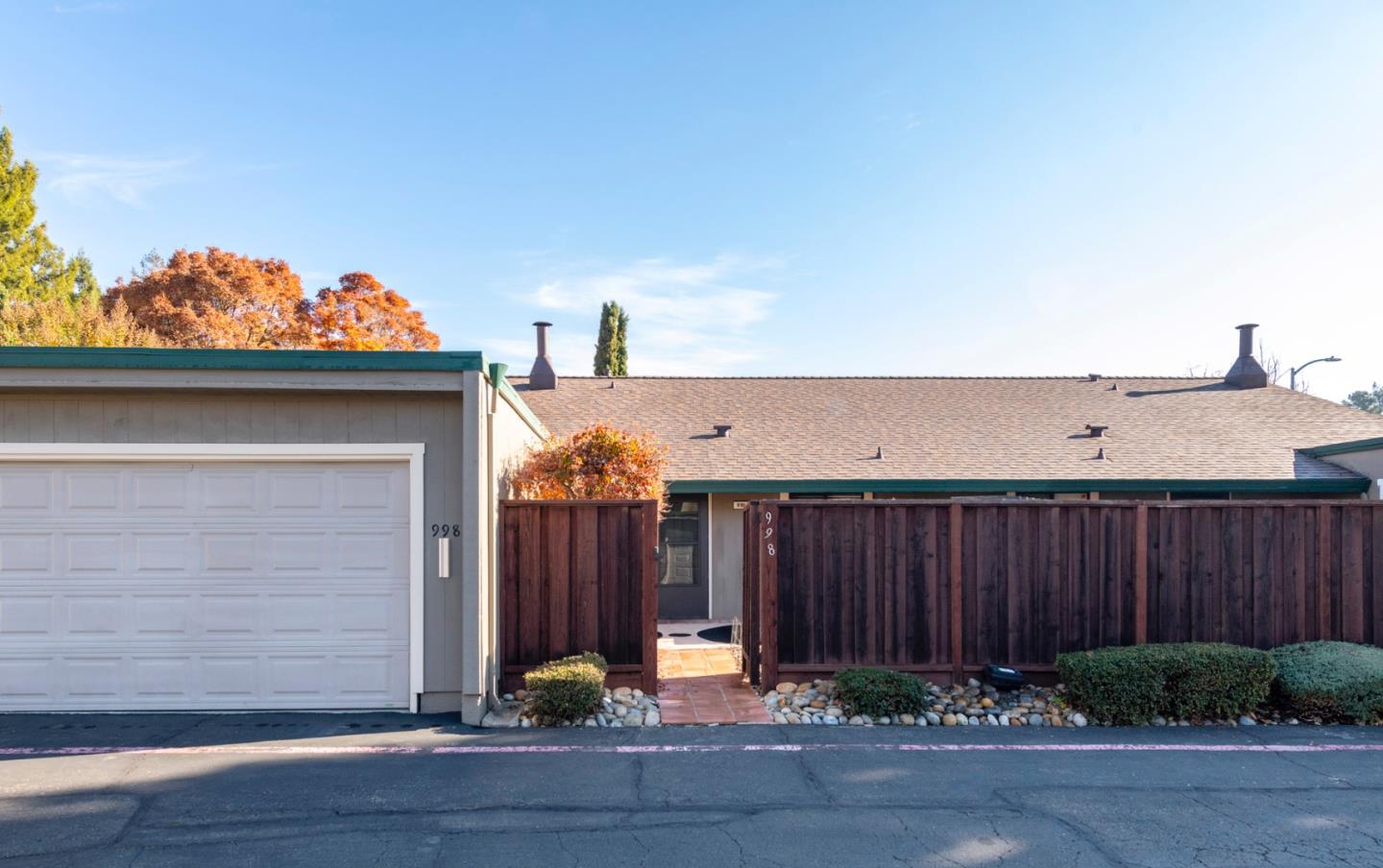 998 Santa Cruz WAY