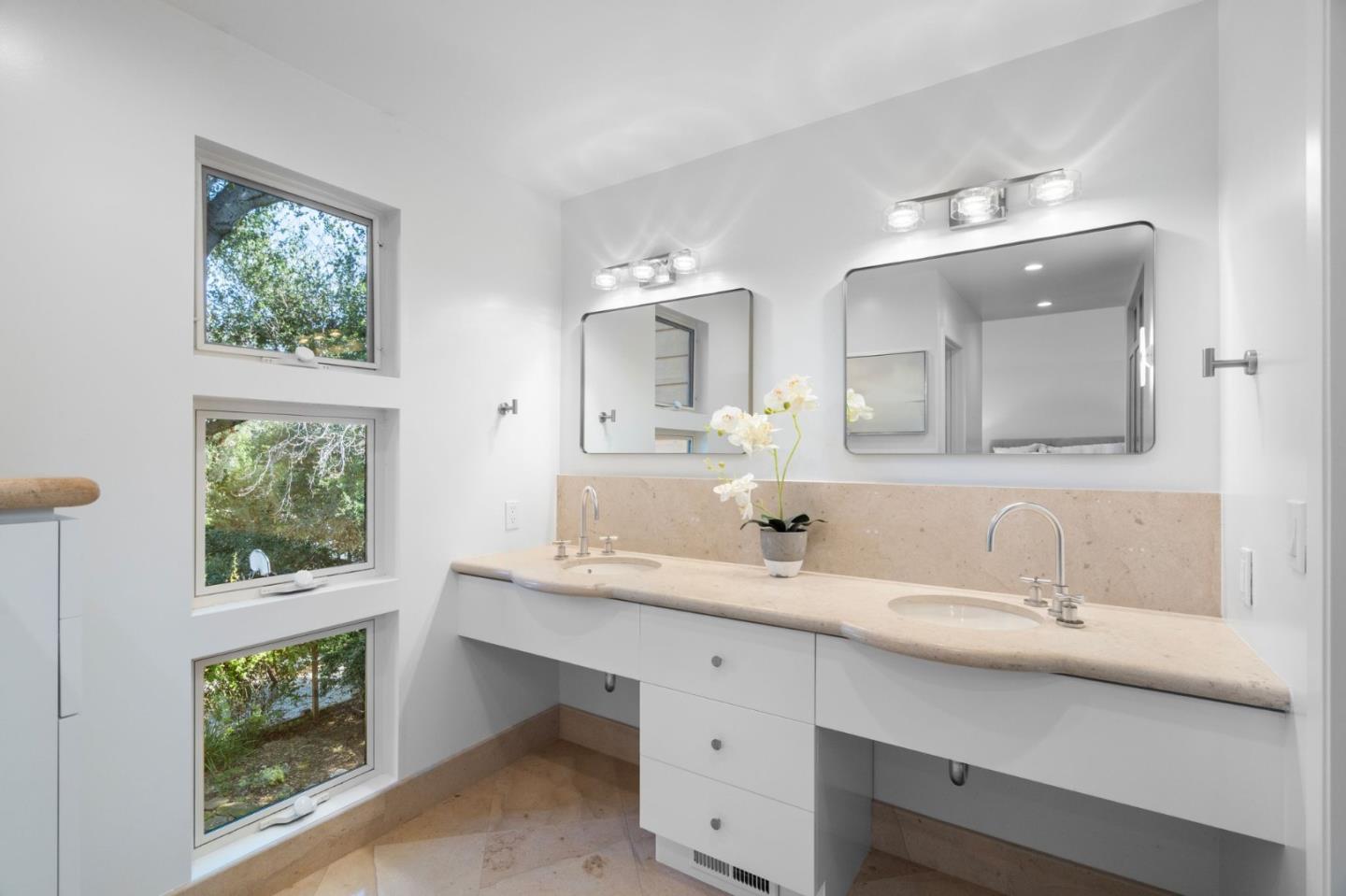 1168 Saint Anthony CT