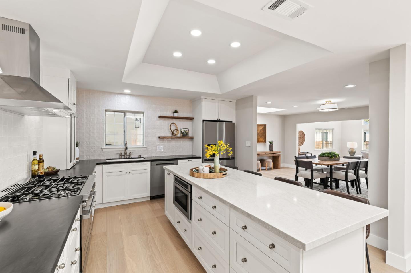 1661 Hyacinth LN
