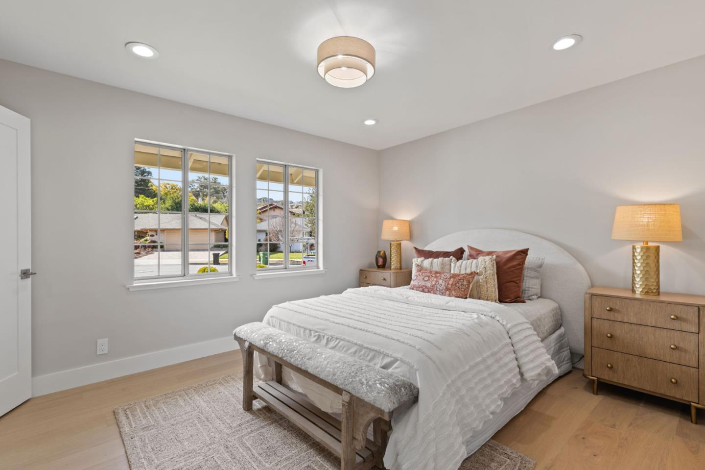 1661 Hyacinth LN