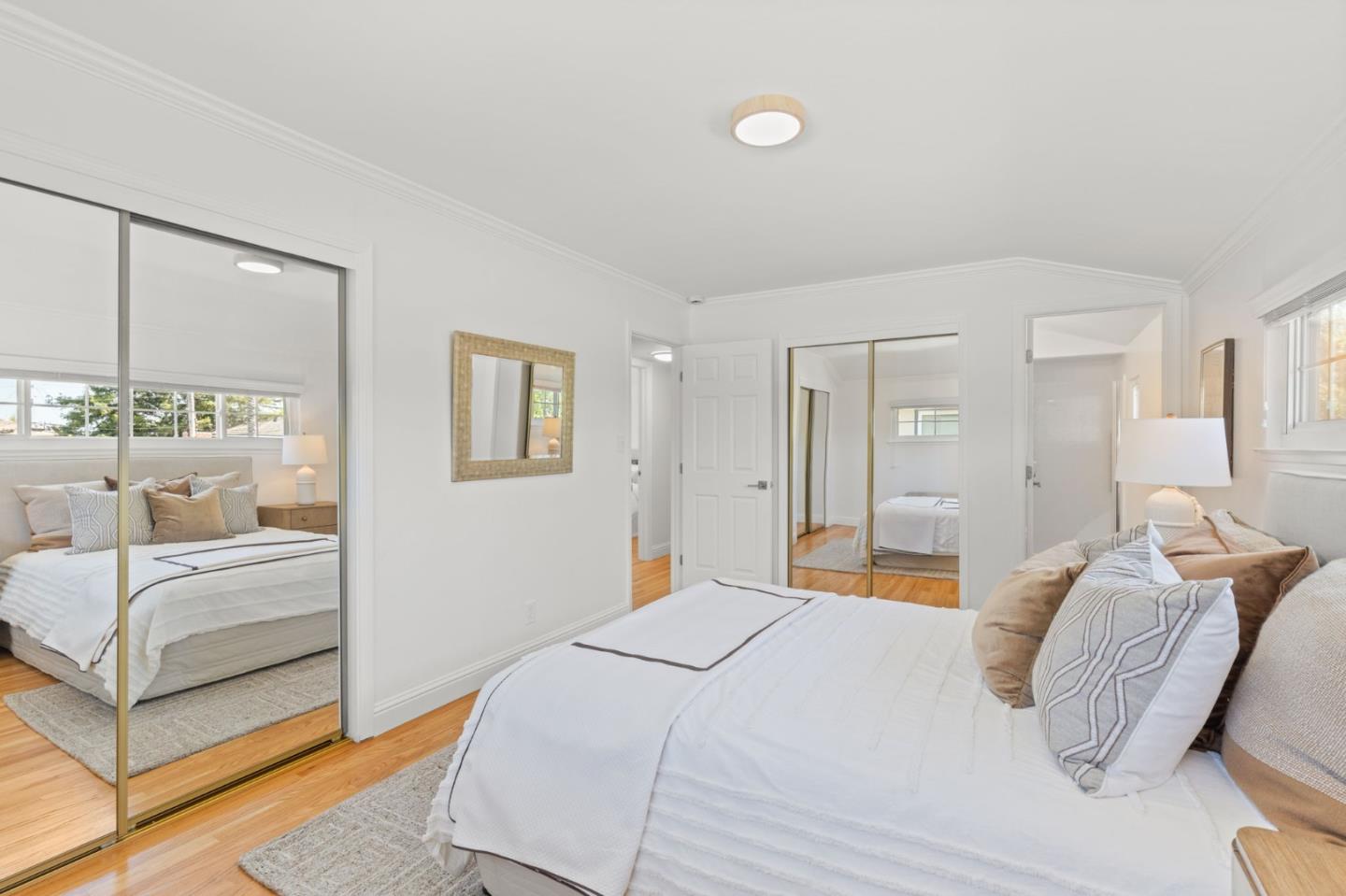 1617 Inverness CIR