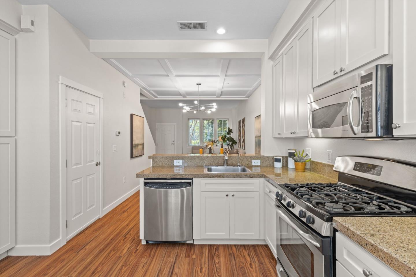 265 Kentdale PL