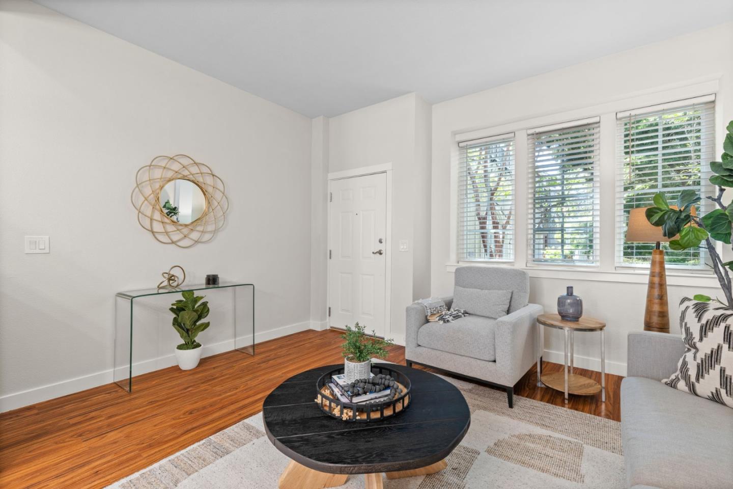 265 Kentdale PL