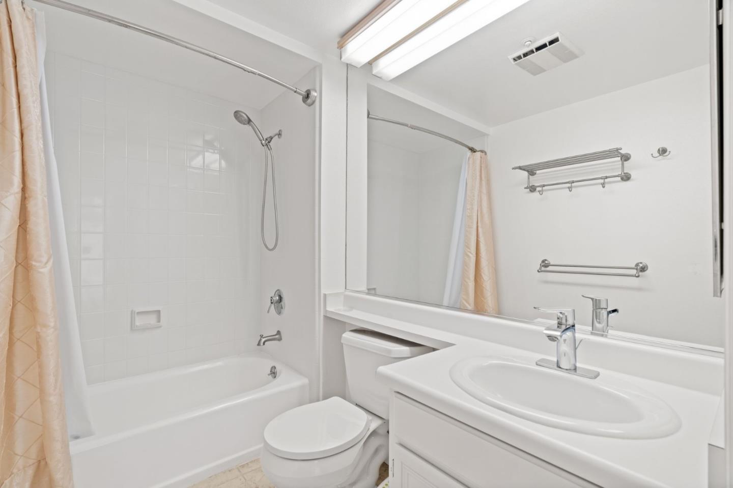 550 Ortega AVE B321