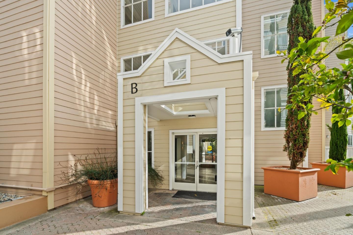 550 Ortega AVE B321