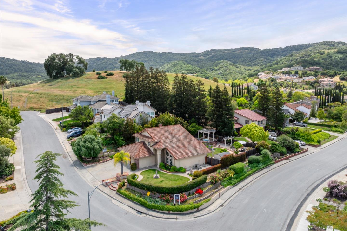 7003 Quail Cliff WAY