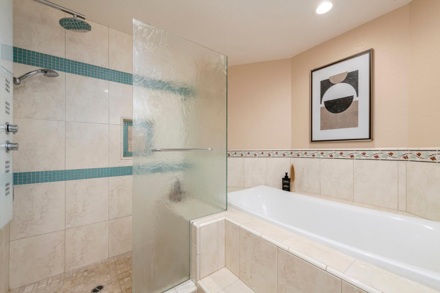 7003 Quail Cliff WAY