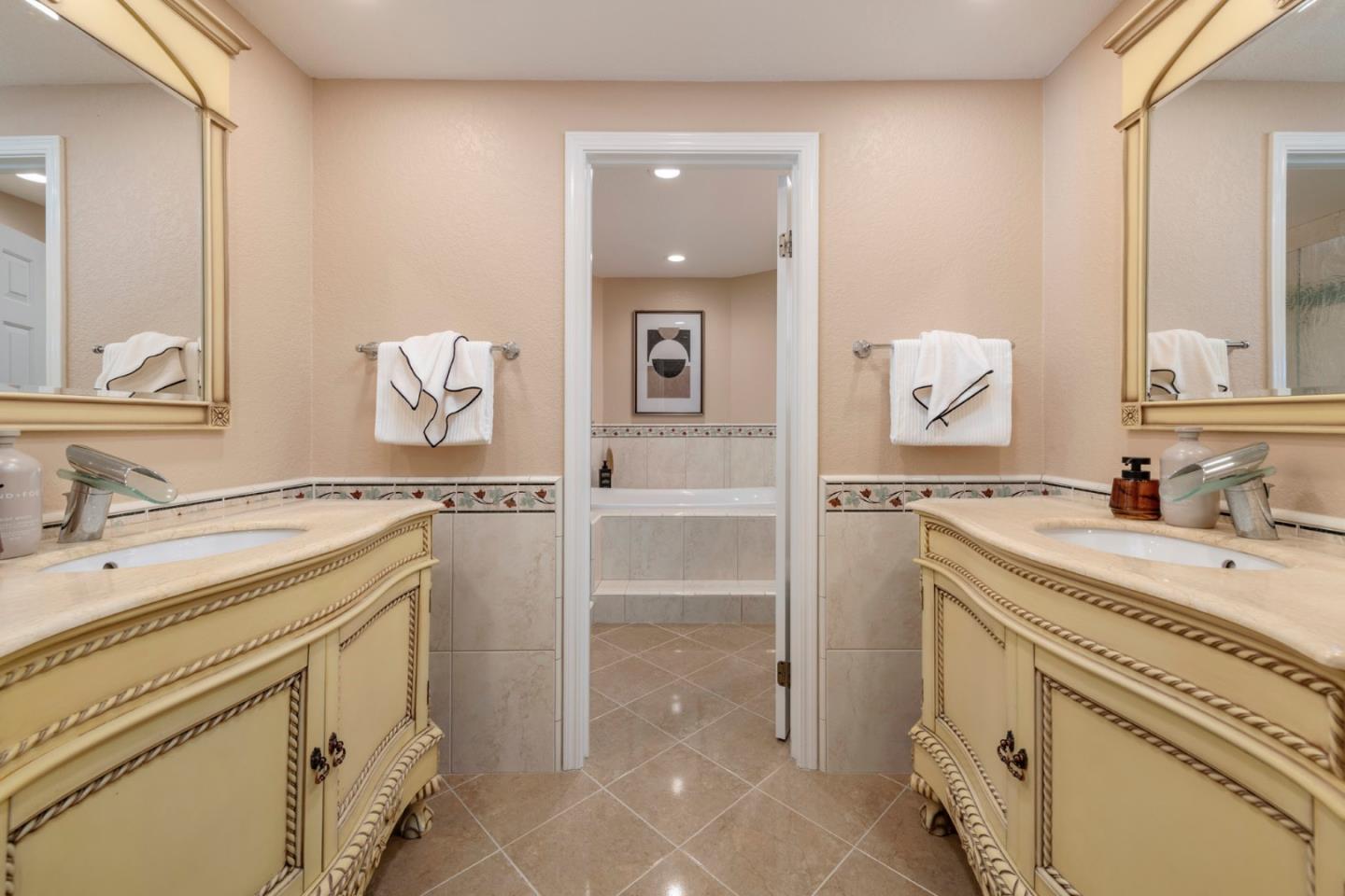 7003 Quail Cliff WAY
