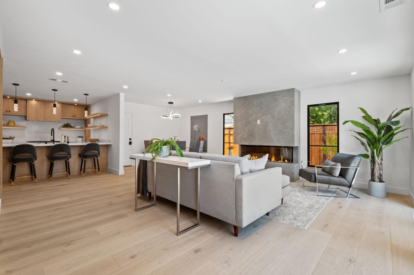 2330 Sierra CT