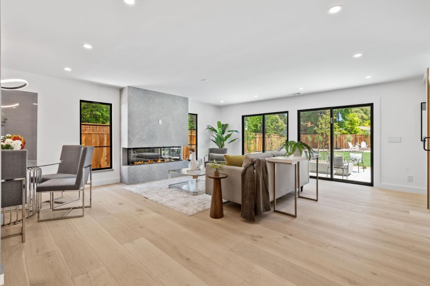 2330 Sierra CT