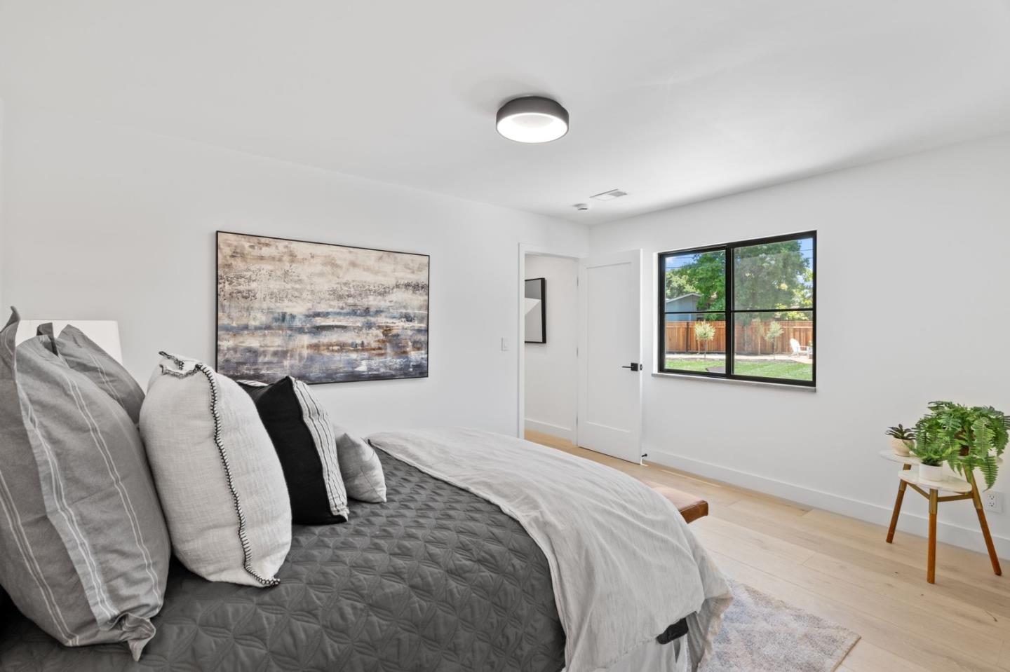 2330 Sierra CT