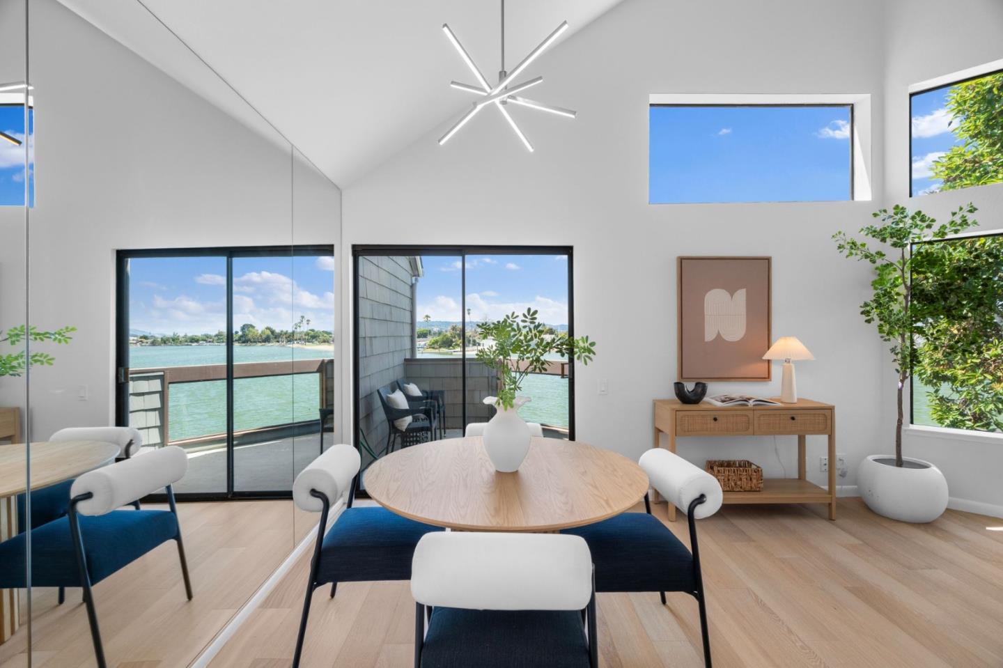 878 Wharfside Road