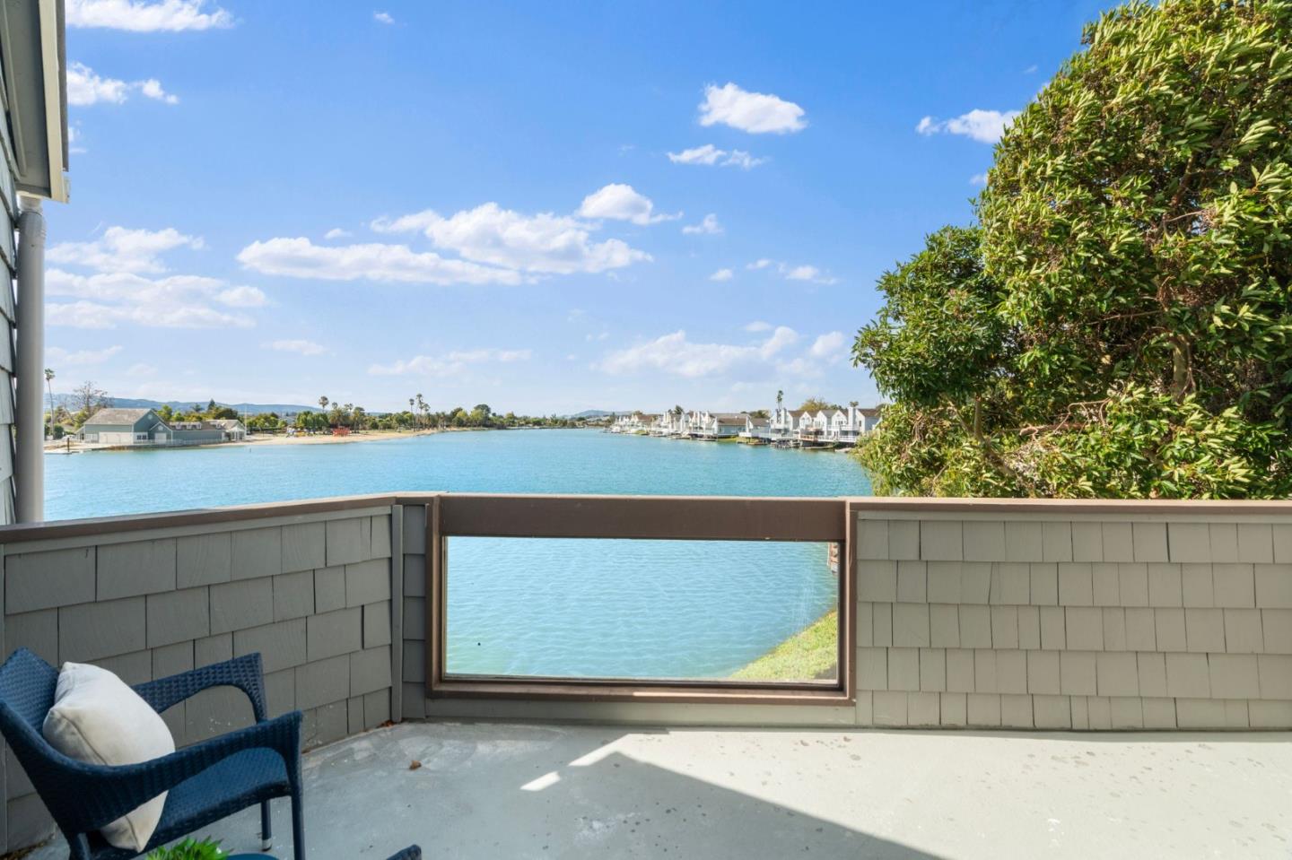 878 Wharfside Road