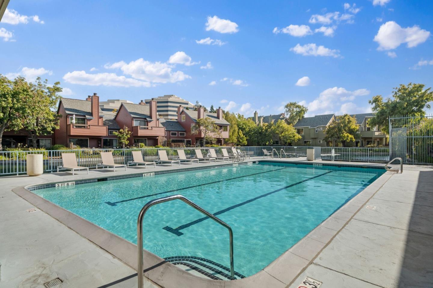 878 Wharfside Road