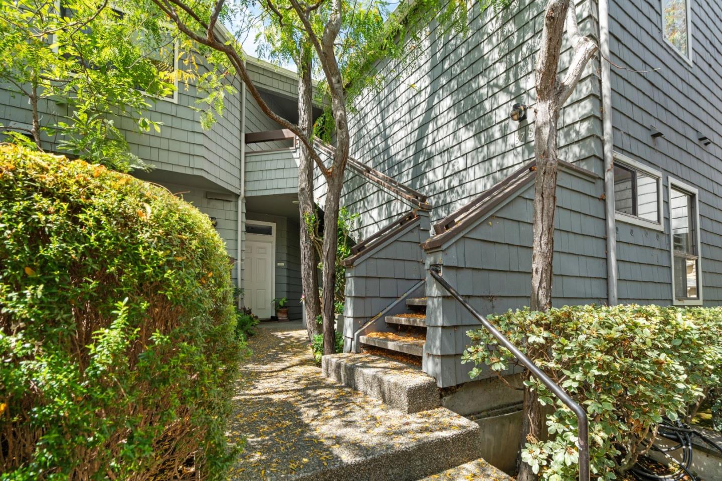 878 Wharfside Road