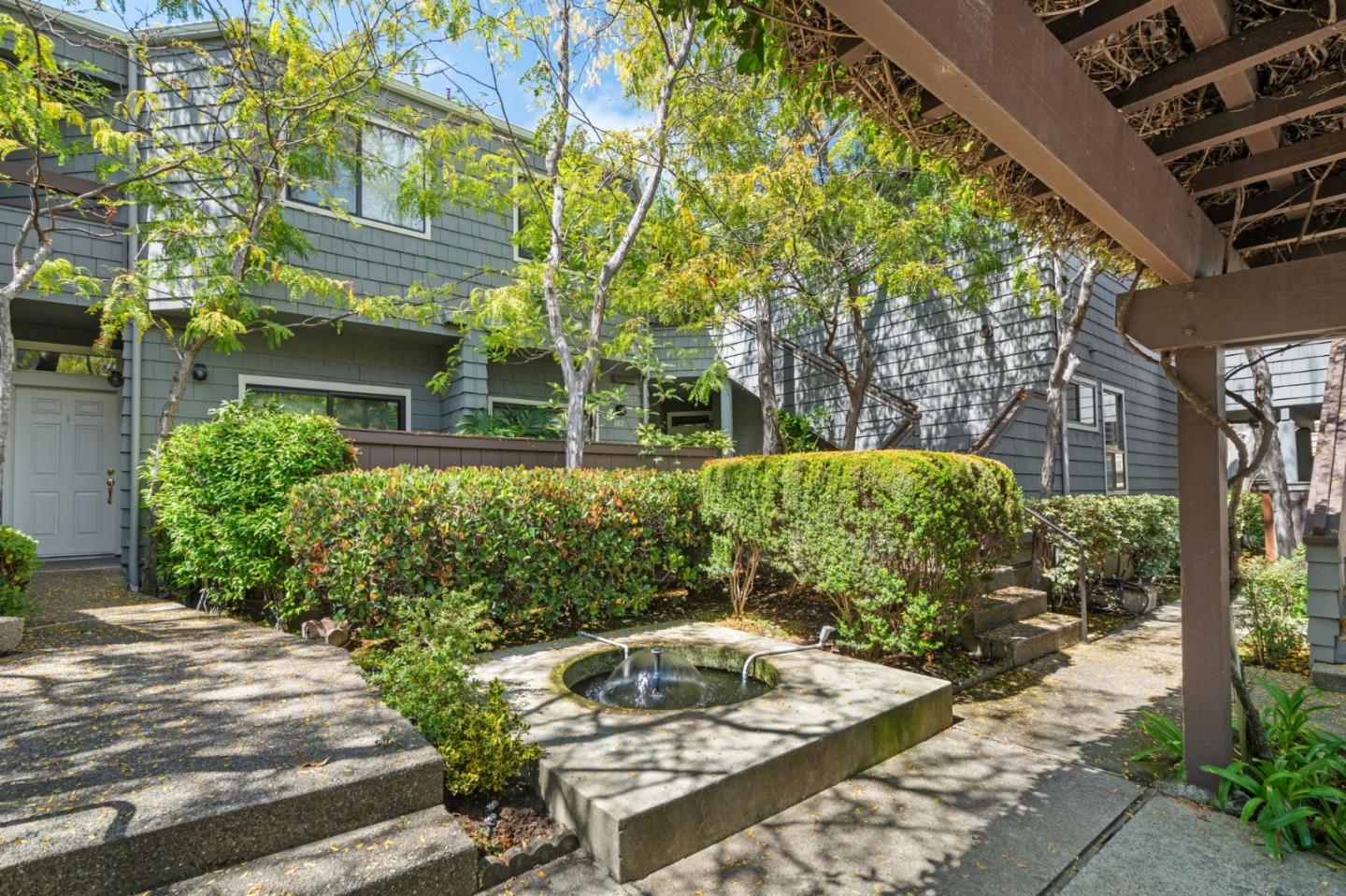 878 Wharfside Road
