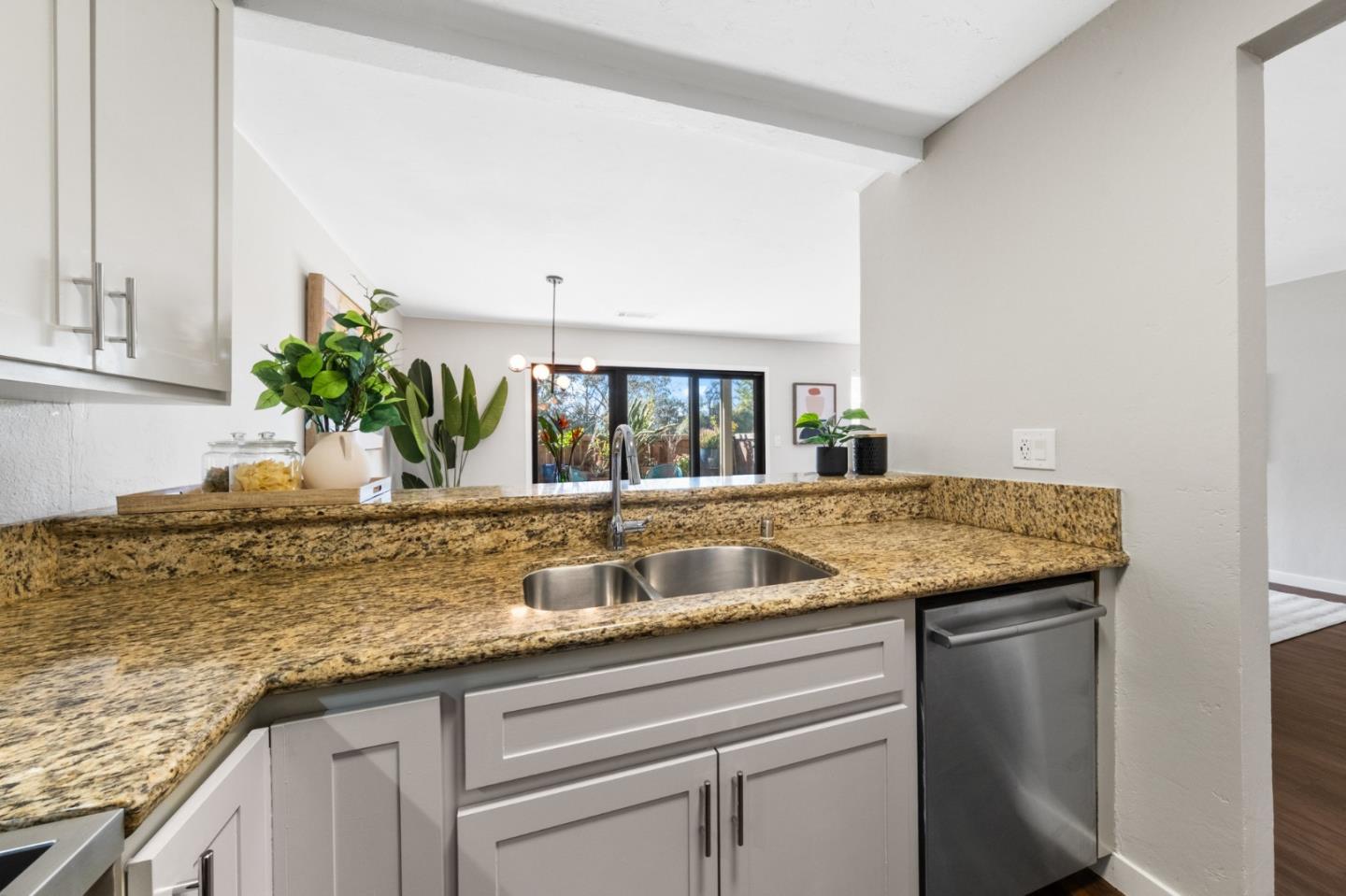 3506 La Terrace Circle