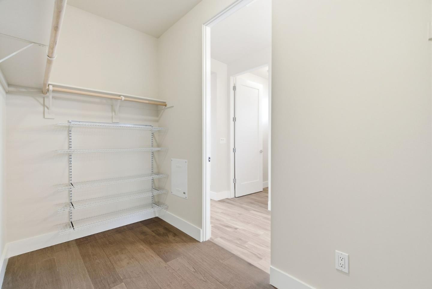 889 North San Antonio Road 2020