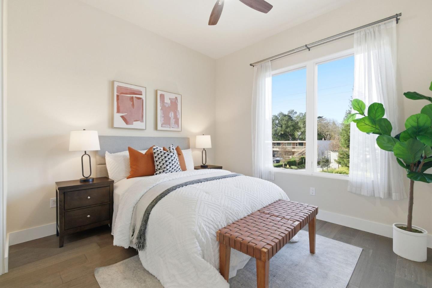 889 North San Antonio Road 2020