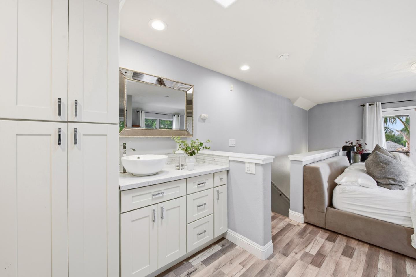 18 South 21st Street 100