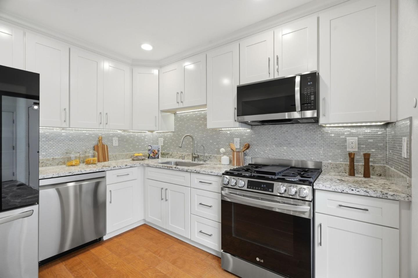 243 Sierra Vista Avenue