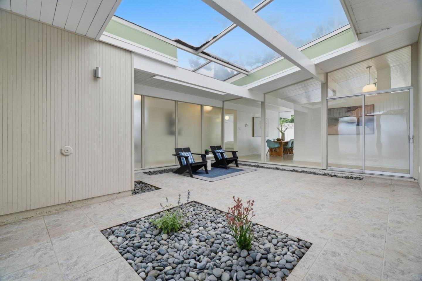 625 West Remington Drive