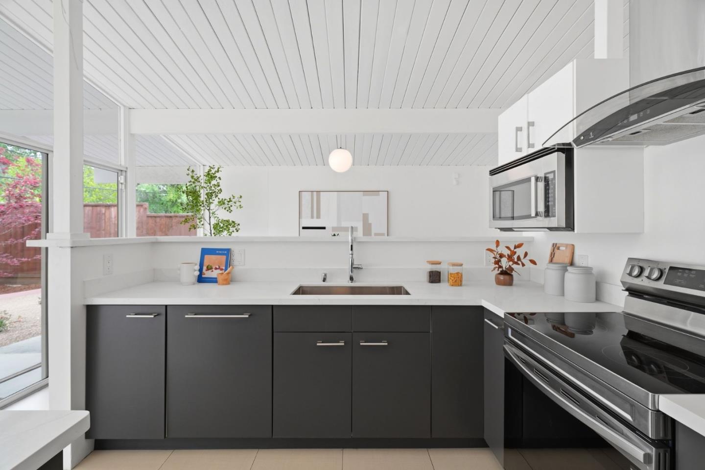 625 West Remington Drive