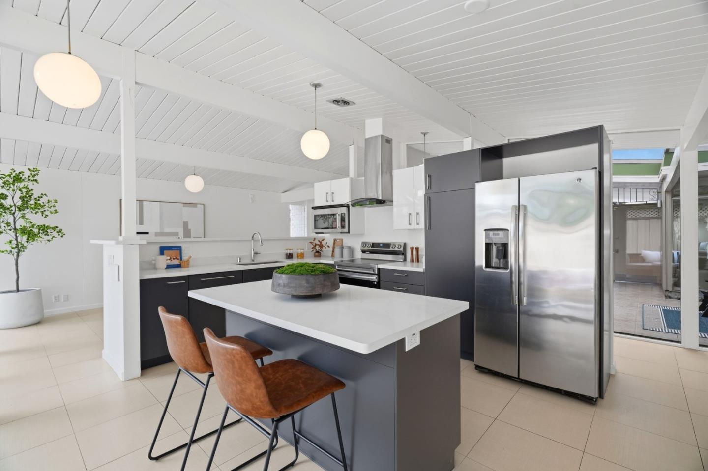 625 West Remington Drive