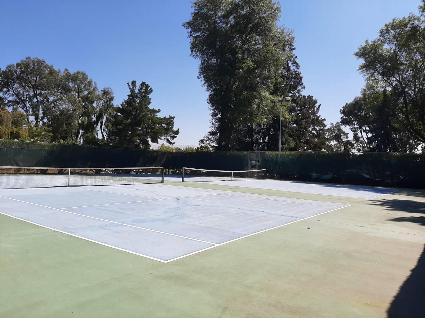 292 Tradewinds Drive 4