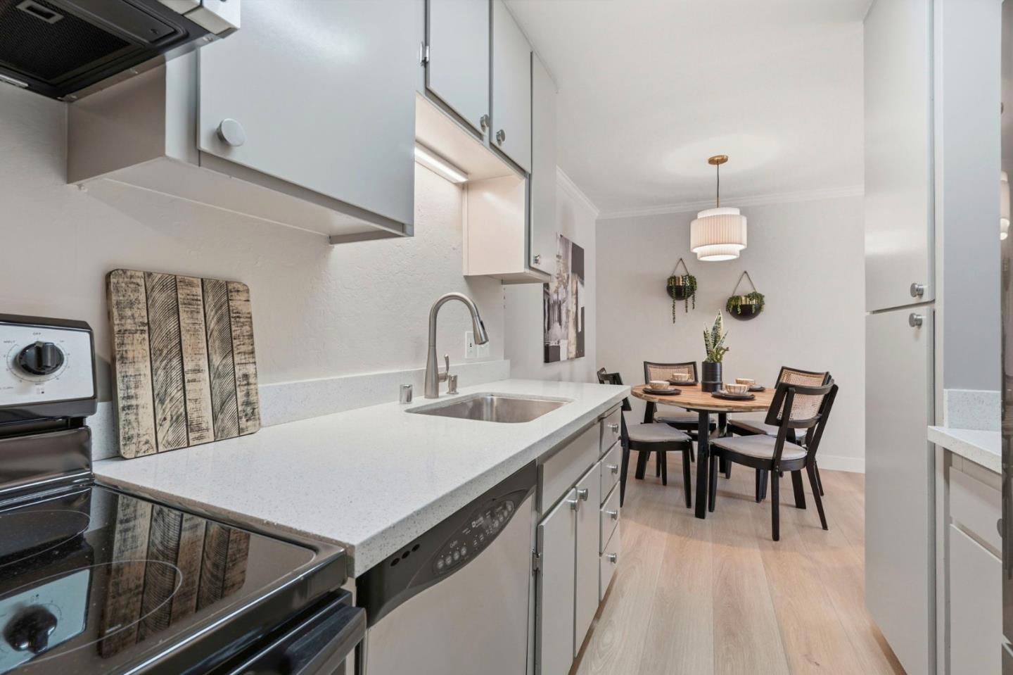 292 Tradewinds Drive 4