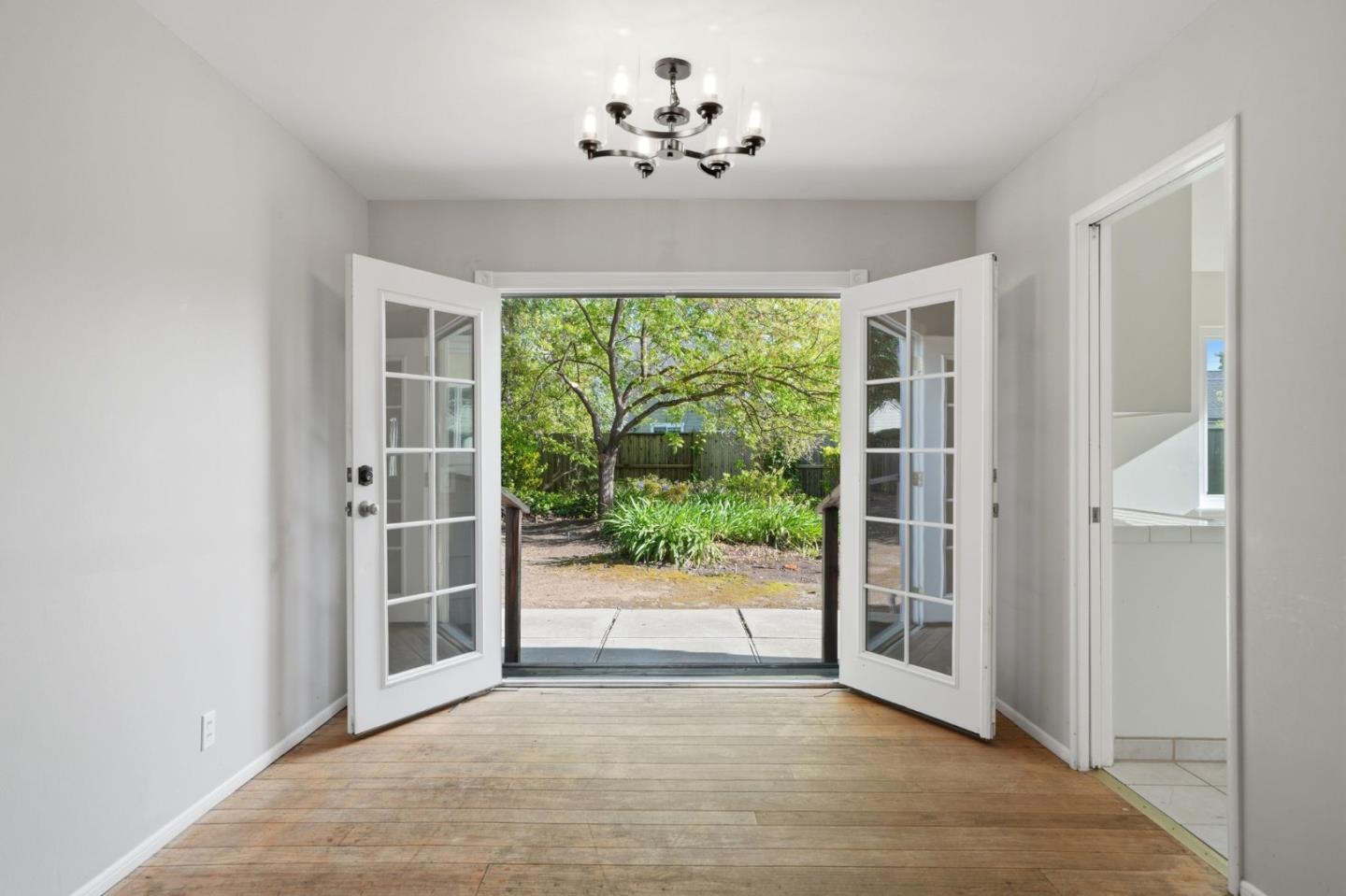 1711 William Henry Court