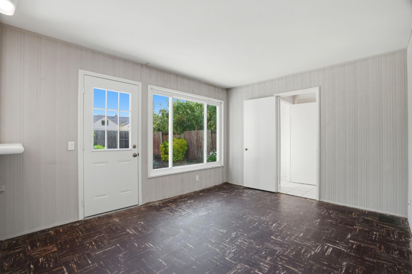 1711 William Henry Court