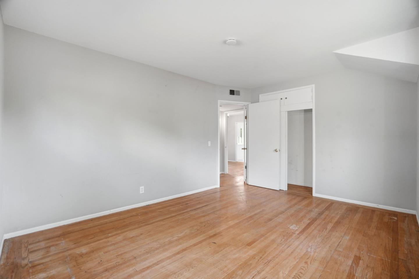 1711 William Henry Court