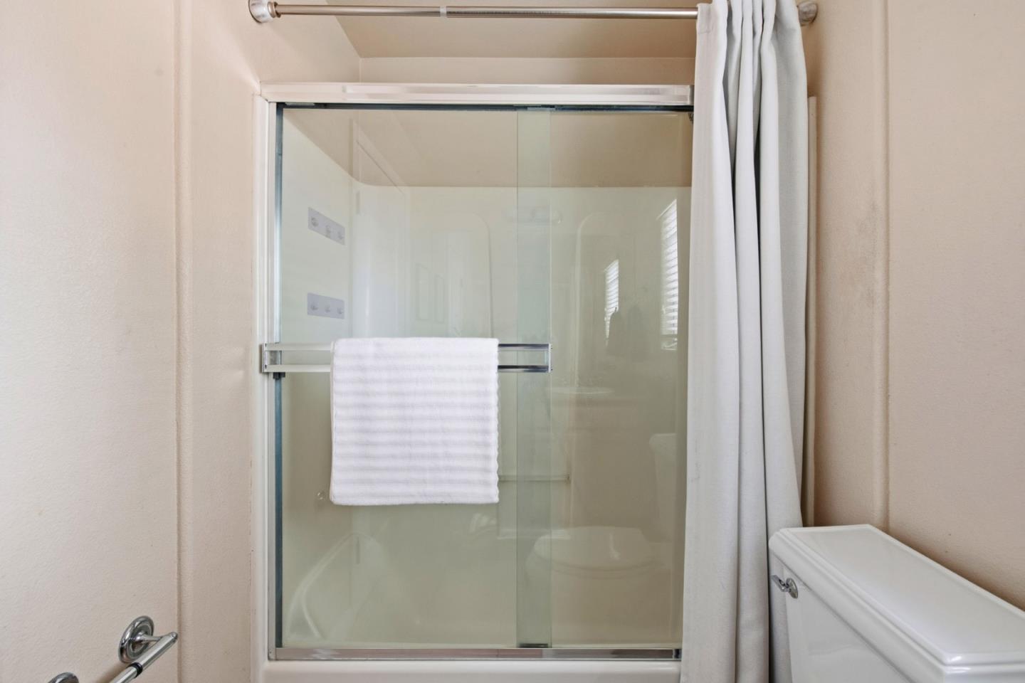 18 South 21st Street 100