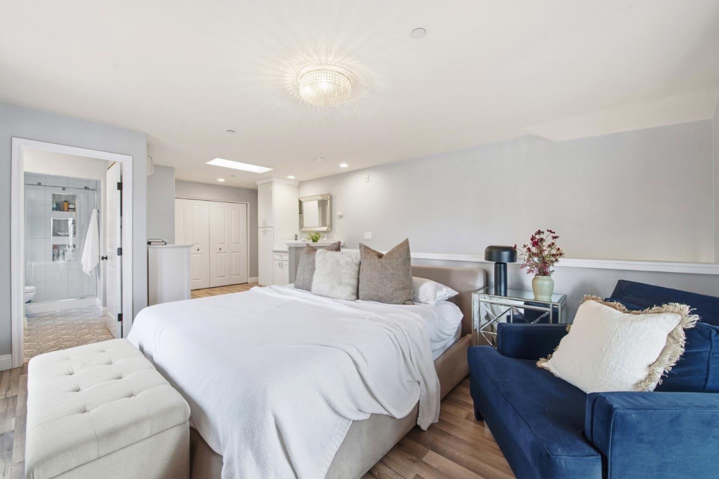 18 South 21st Street 100