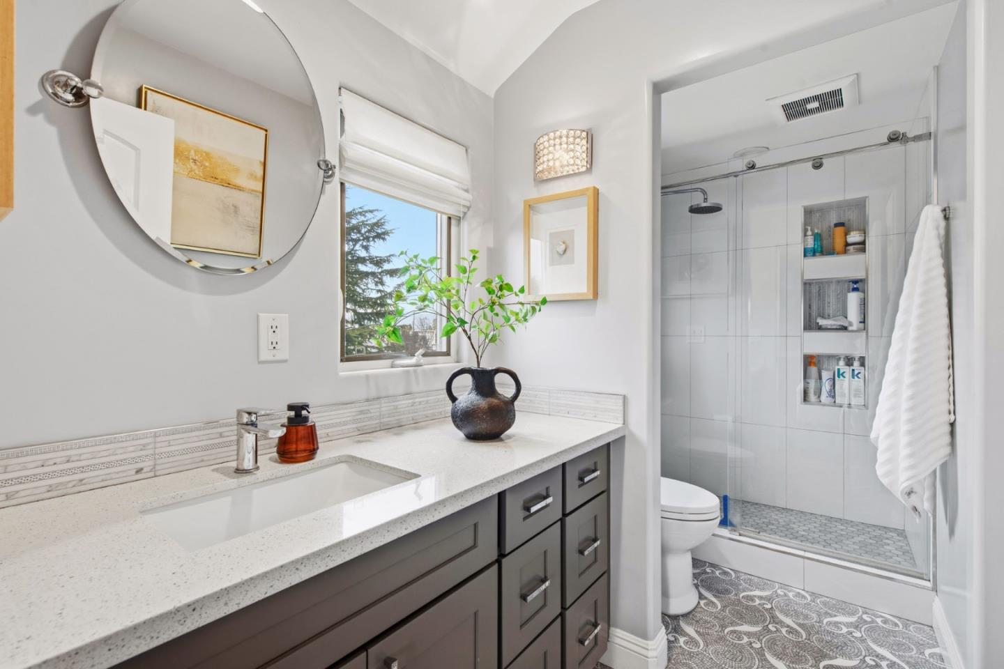 18 South 21st Street 100