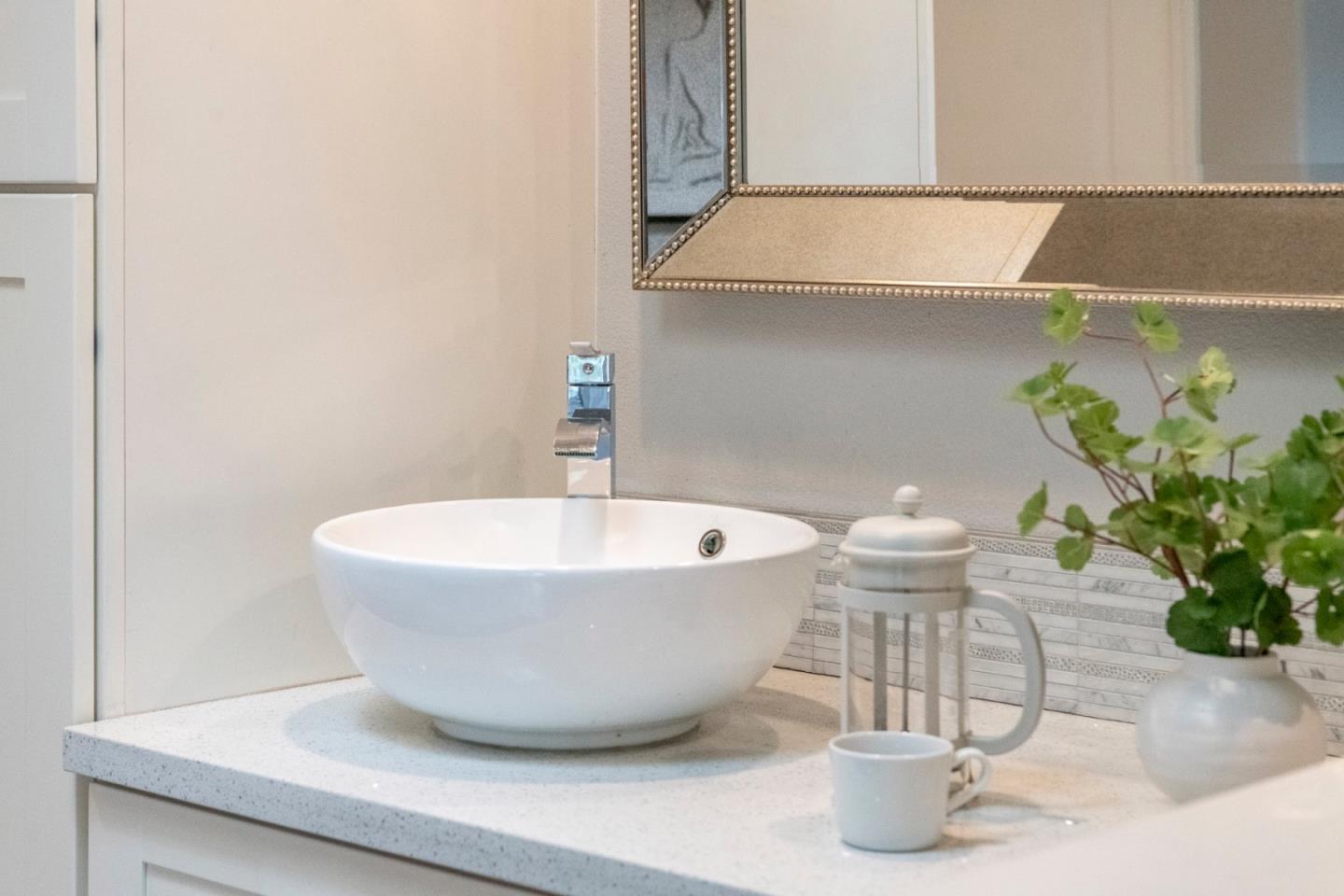 18 South 21st Street 100