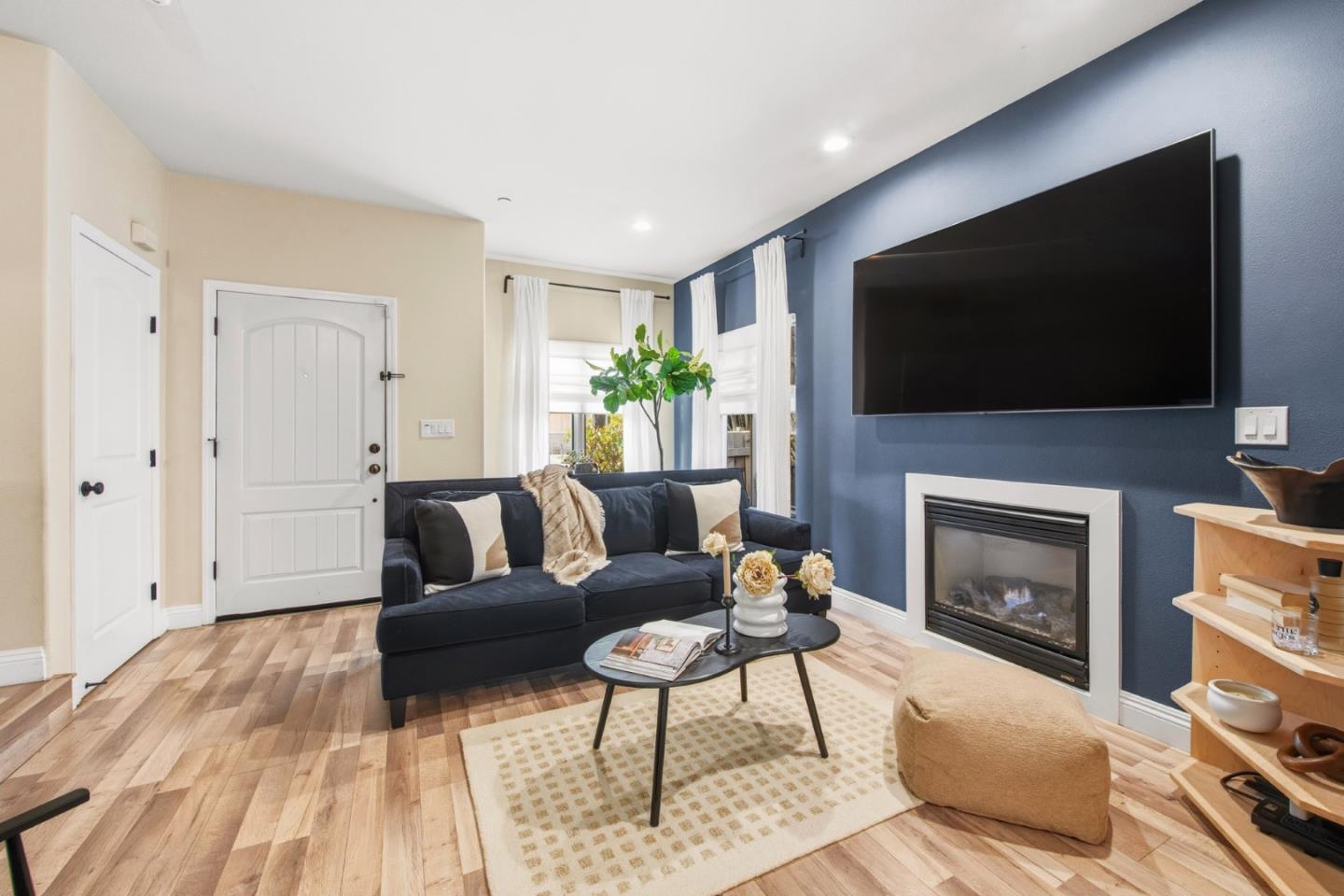 18 South 21st Street 100